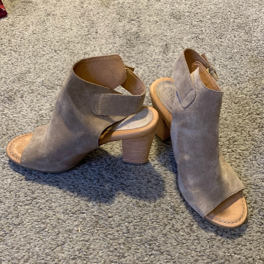 Born tan suede open-toed heels